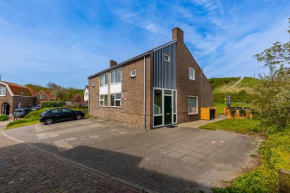 Hogehilweg 16 vakantiehuis, Direct onder de duinen - eigen parkeerplaatsen